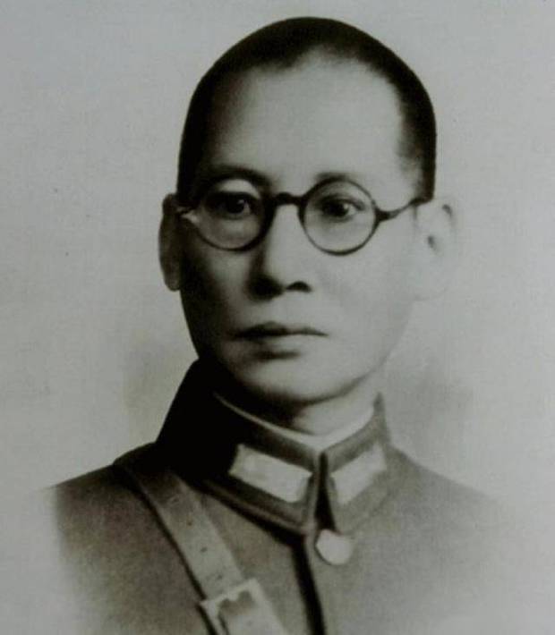 1950年陈赓击毙龙云之子，龙云大怒，毛主席：你自己去看看吧_历史知识网